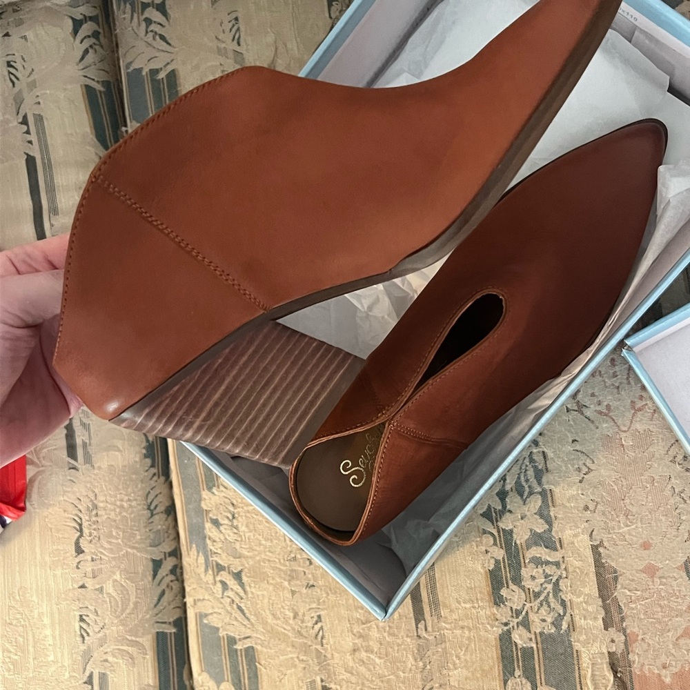 NIB Seychelles Mules